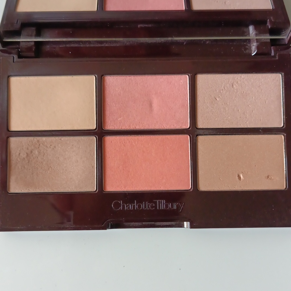 Charlotte Tilbury pretty skin palette - Picture 4 of 7